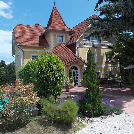 Éden Villa Családi Apartmanház Balatonfüred Esterno foto
