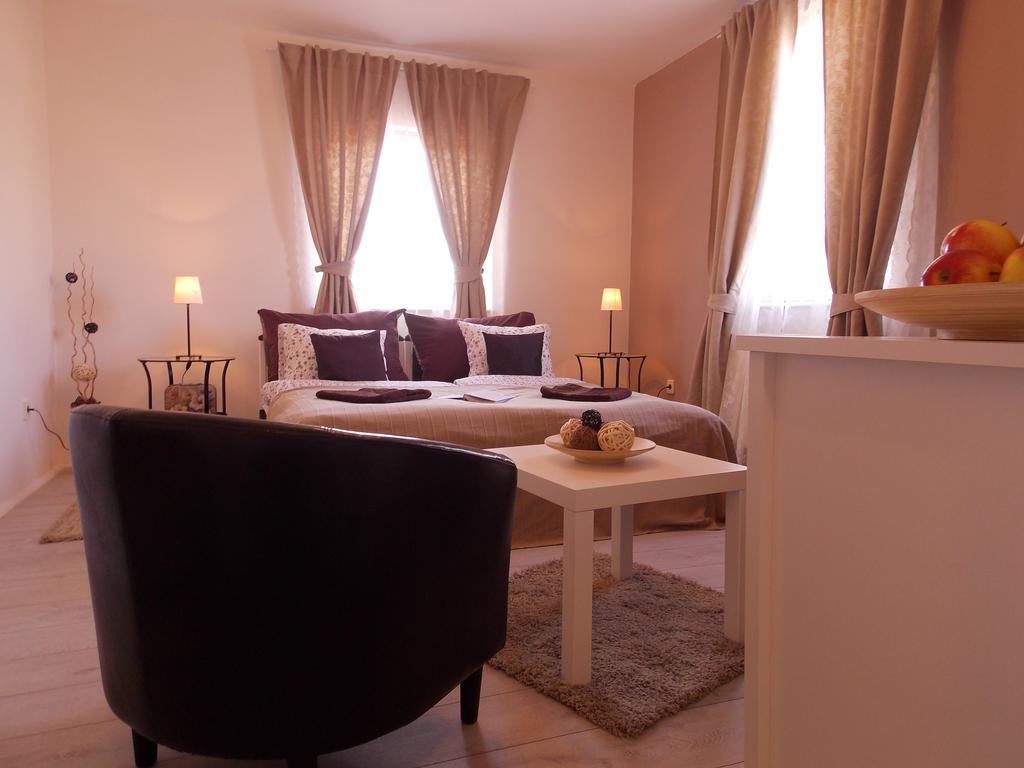 Éden Villa Családi Apartmanház Balatonfüred Esterno foto