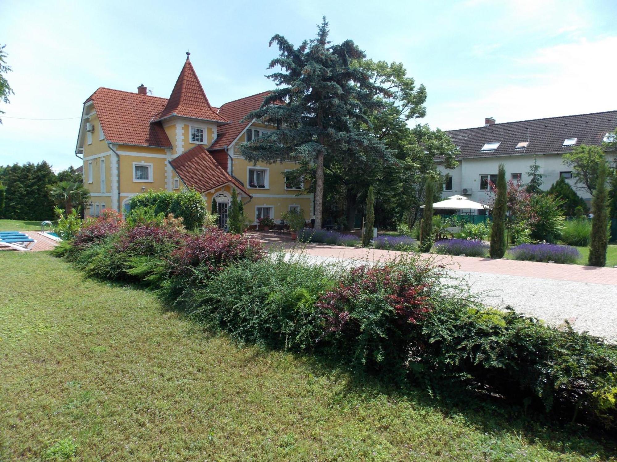 Éden Villa Családi Apartmanház Balatonfüred Esterno foto