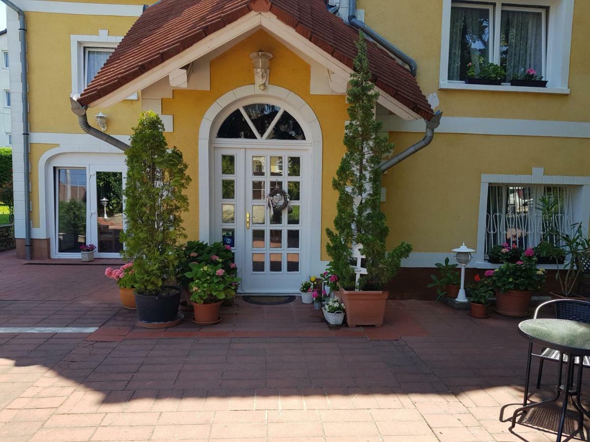 Éden Villa Családi Apartmanház Balatonfüred Esterno foto